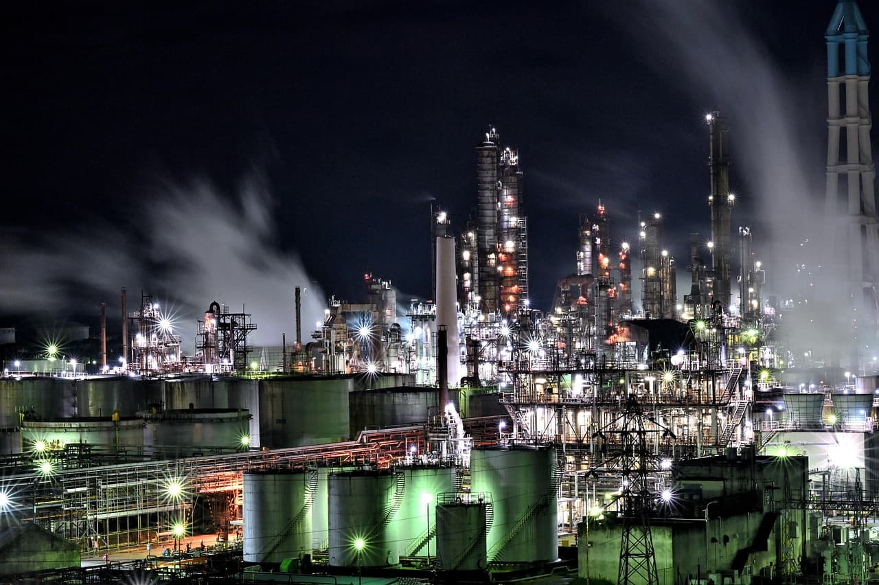 Regulatory & Compliance Advisory